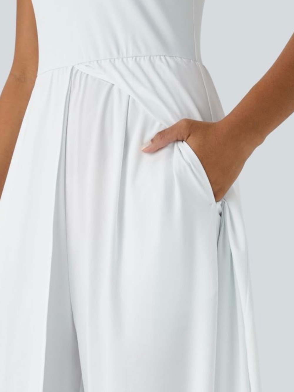 NWOT Halara Breezeful Zipper Sleeveless Pocket Quick Dry Jumpsuit Size M - Picture 3 of 8